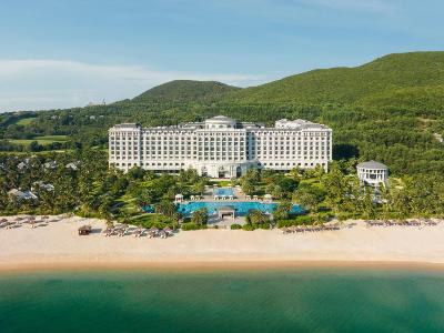 Nha Trang Marriott Resort & Spa, Hon Tre Island (Vinpearl SeaLink & Golflink Nha Trang)