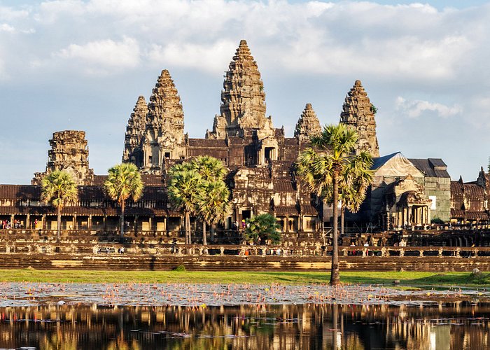 Angkor Wat Tour 3 Days / 2 Nights